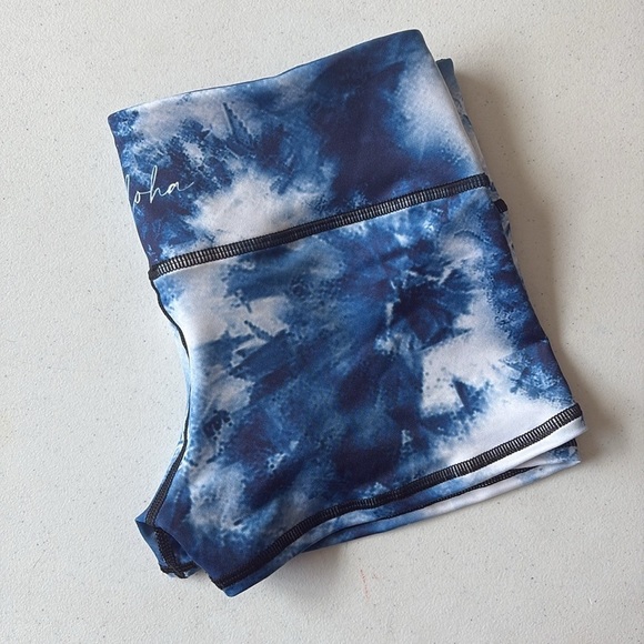 Kailoha Clothing Shorts Size MEDIUM - Picture 2 of 5